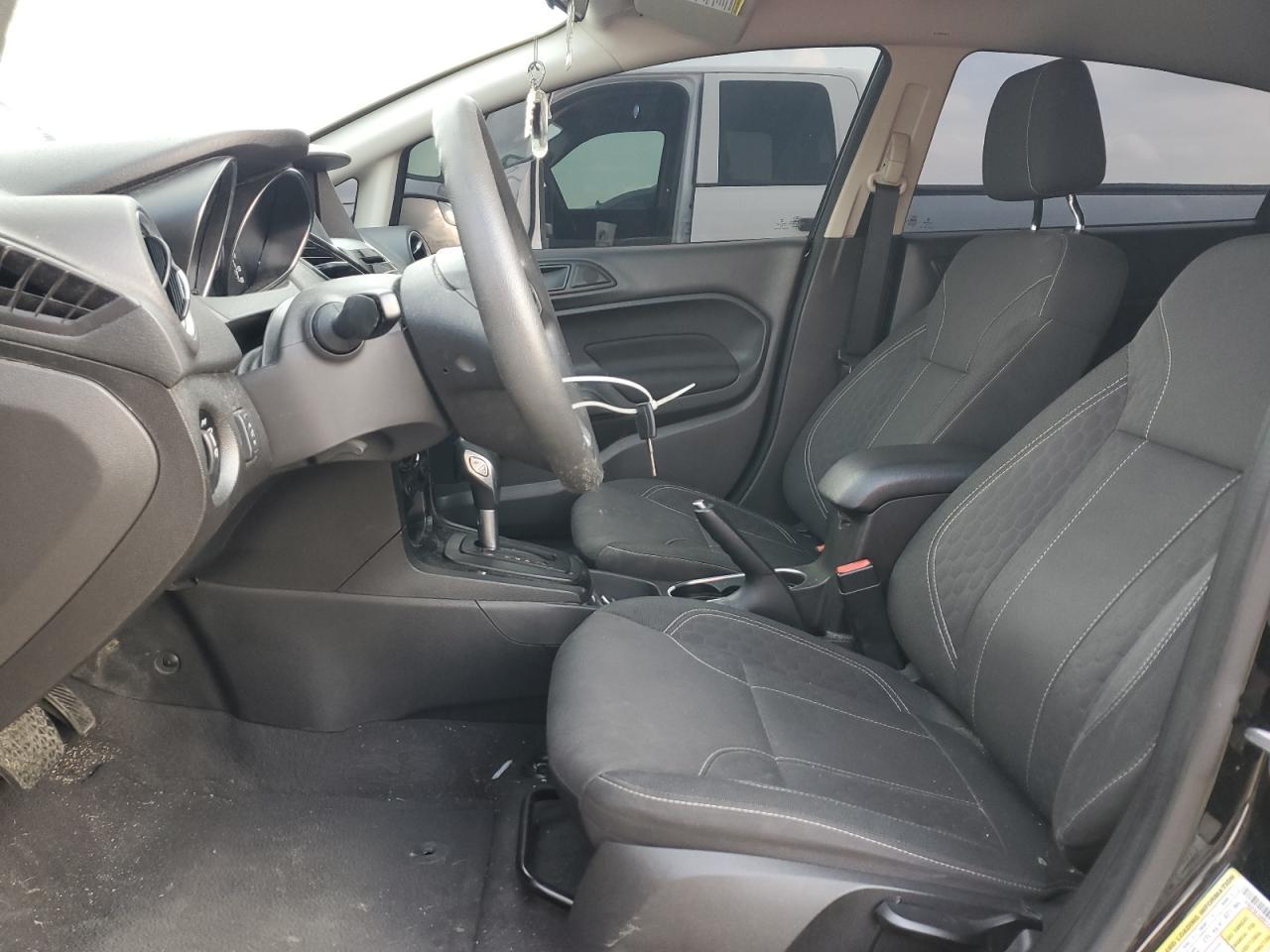 2019 FORD FIESTA SE - Image 7