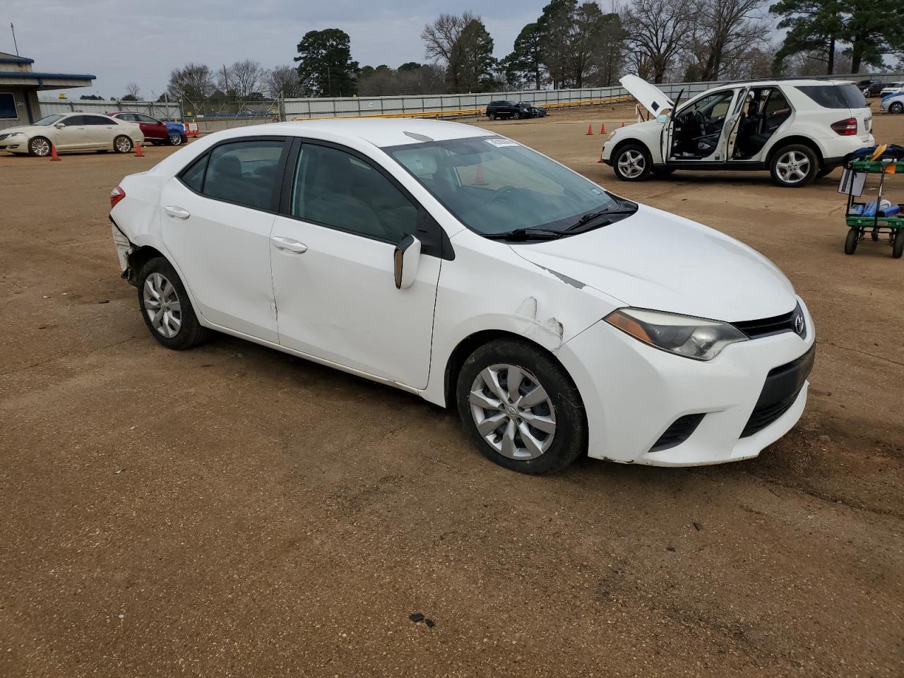2014 TOYOTA COROLLA L - Фото 4