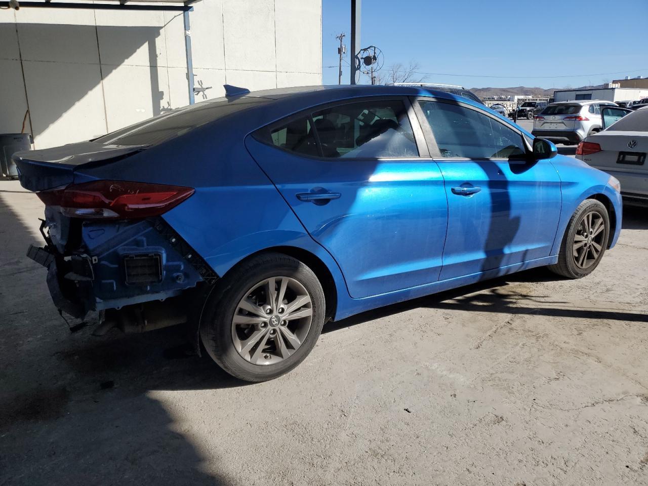 2018 HYUNDAI ELANTRA SE - Фото 3