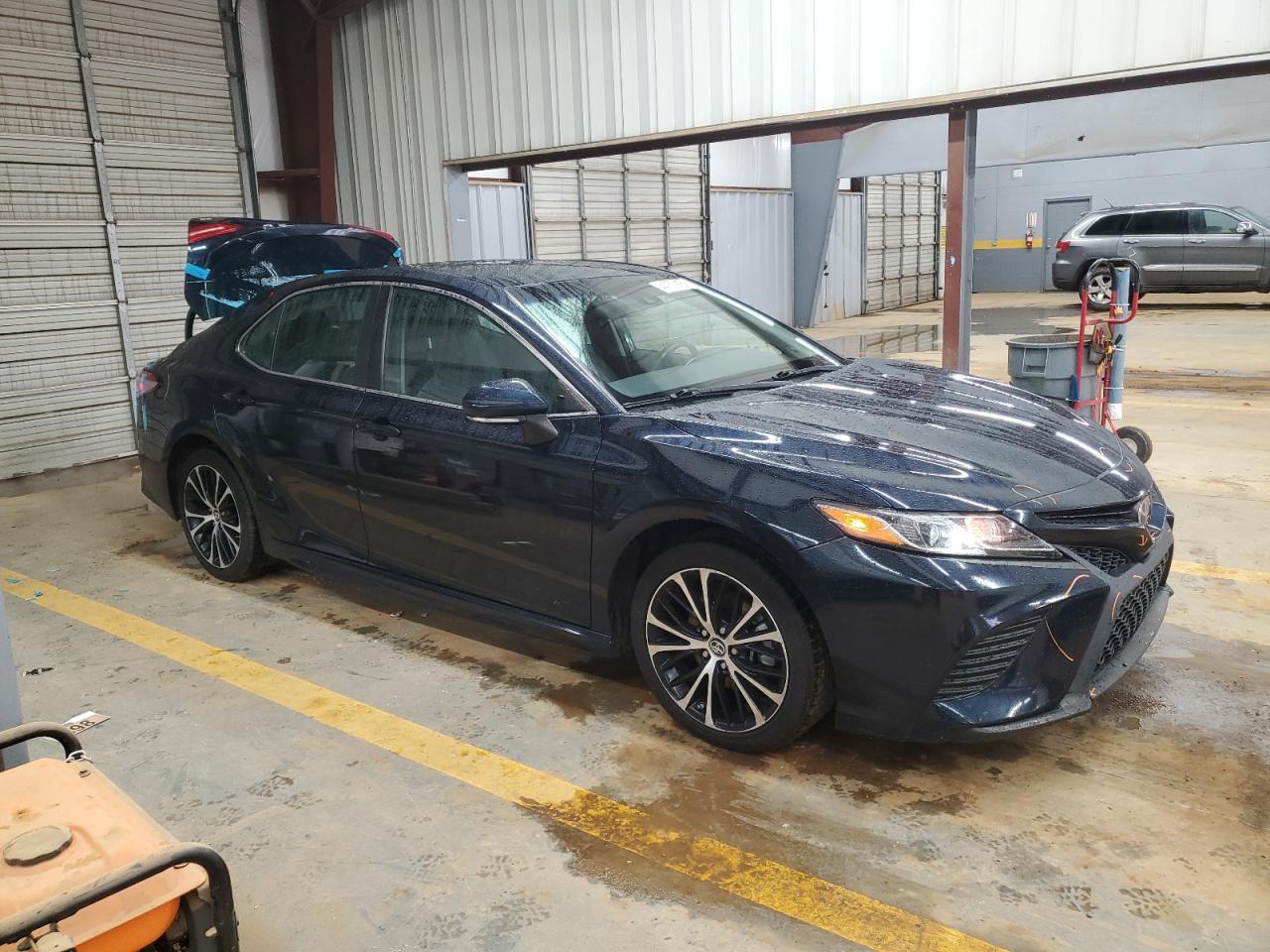 2018 TOYOTA CAMRY L - Фото 4