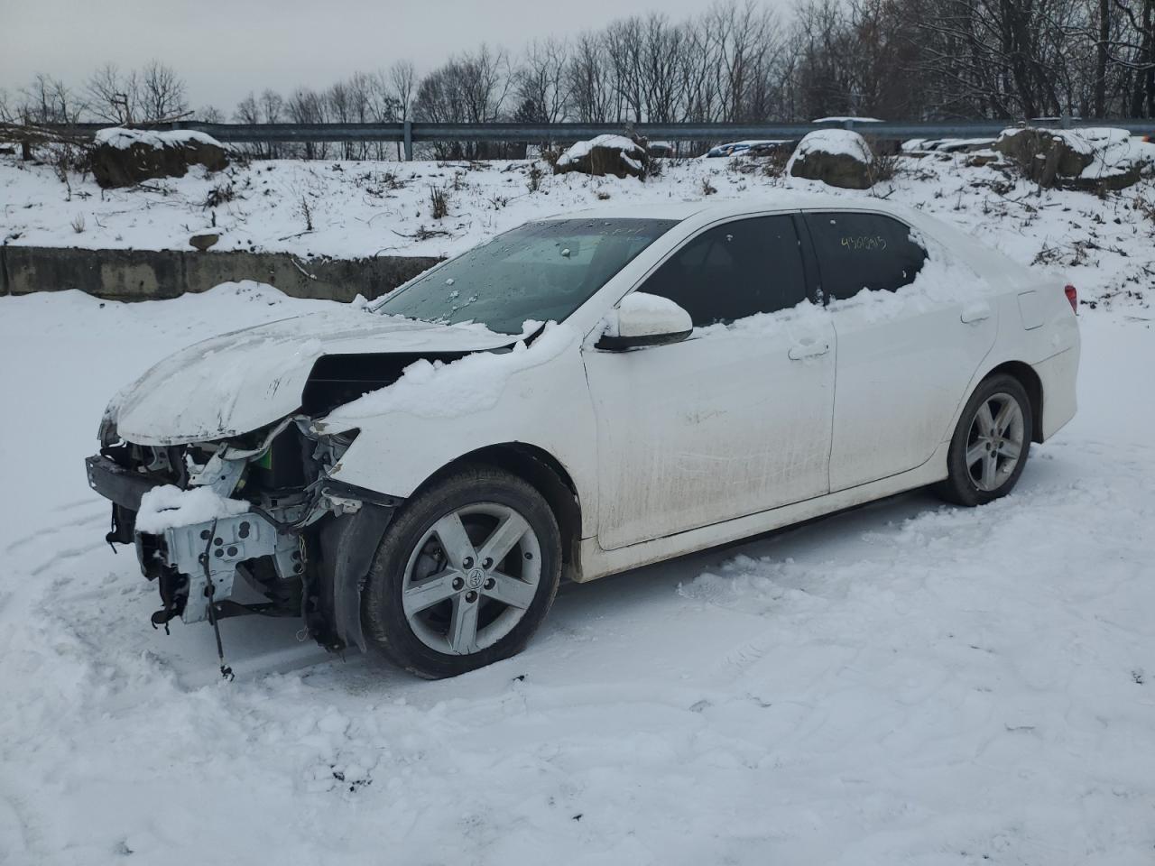 2014 TOYOTA CAMRY L