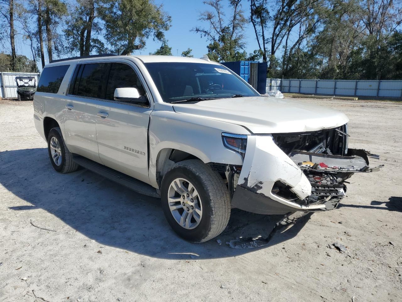 2015 CHEVROLET SUBURBAN C - Image 4