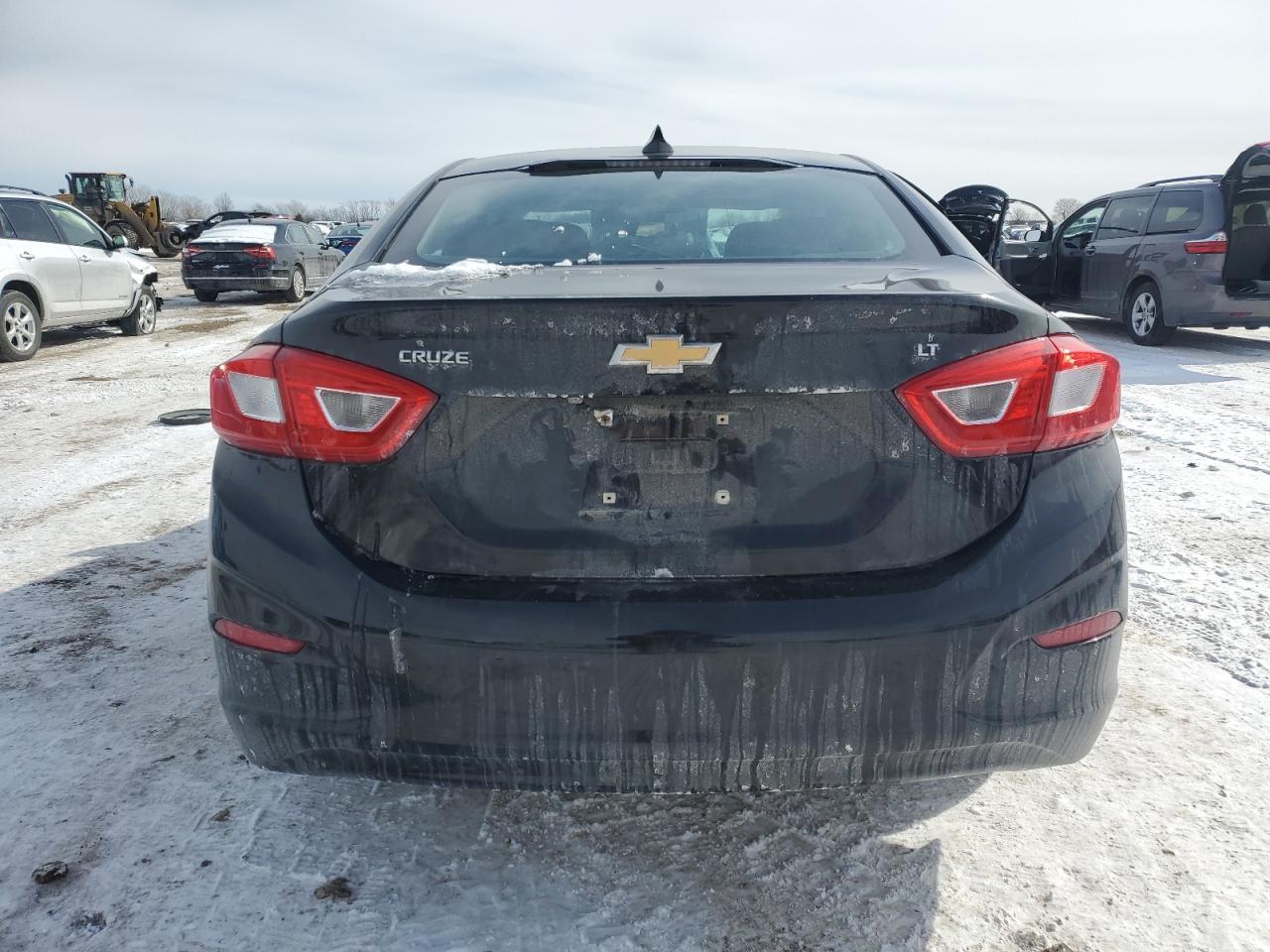 2017 CHEVROLET CRUZE LT - Image 6