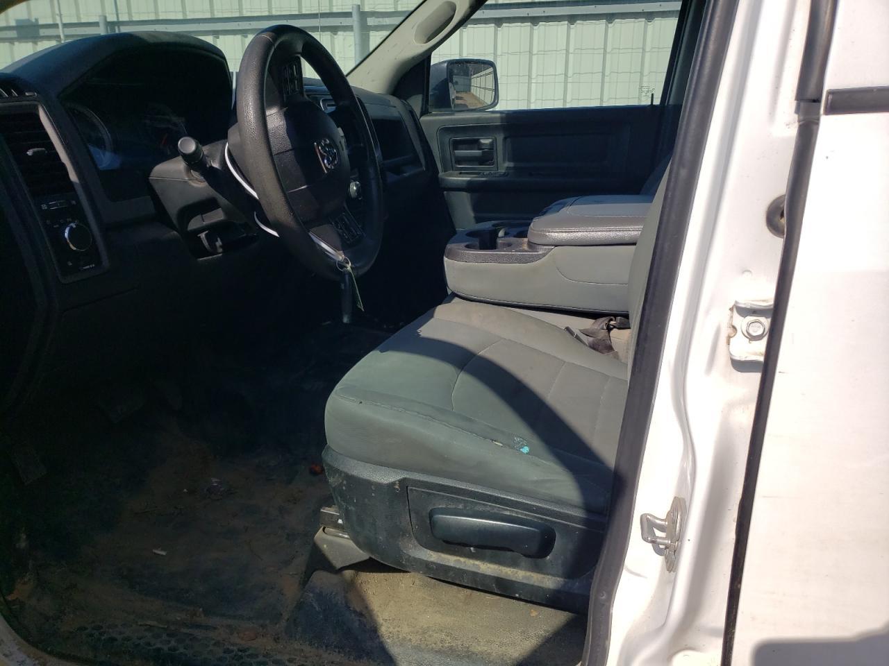 2018 RAM 1500 ST - Image 7