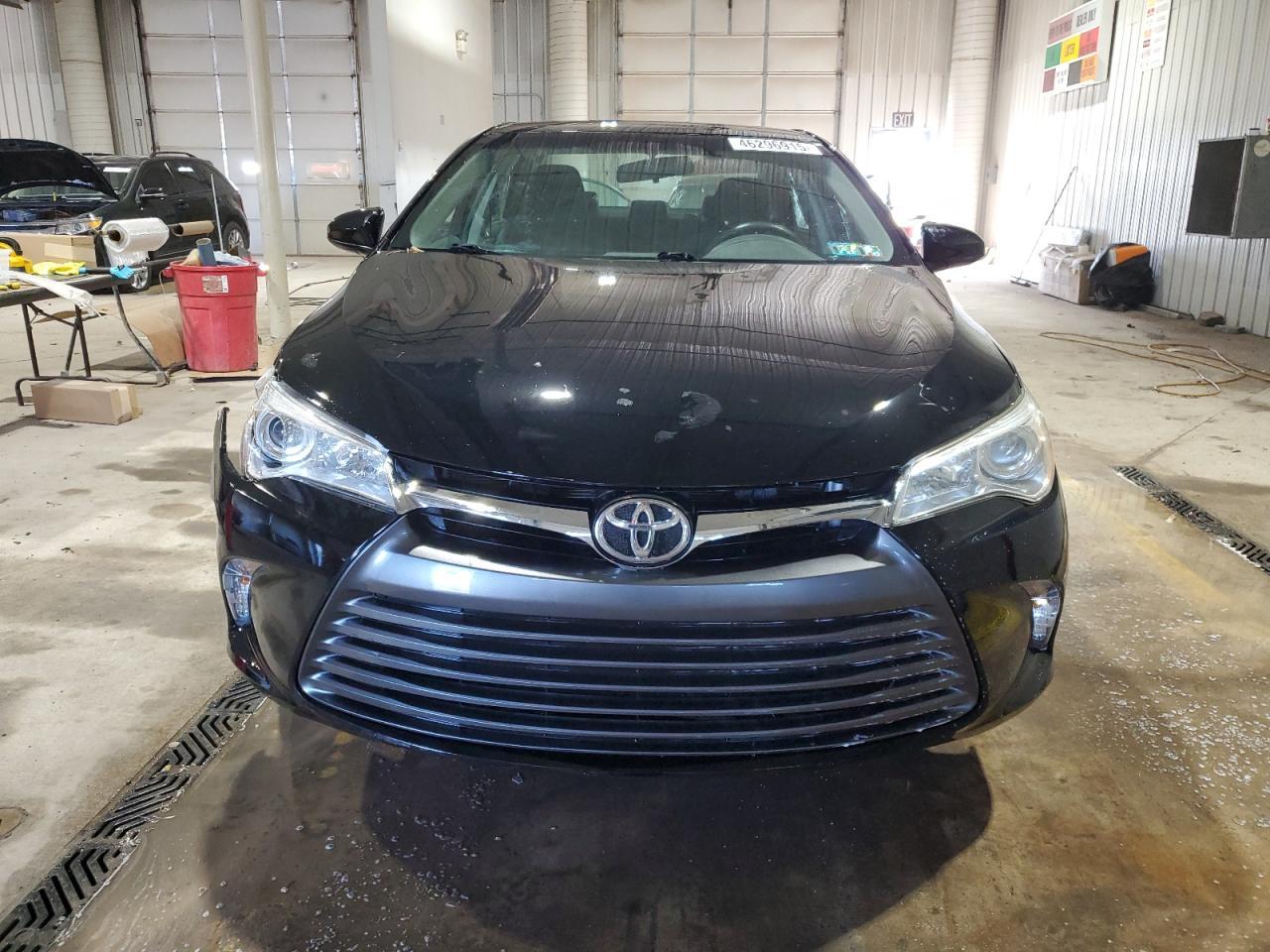 2017 TOYOTA CAMRY LE - Image 5