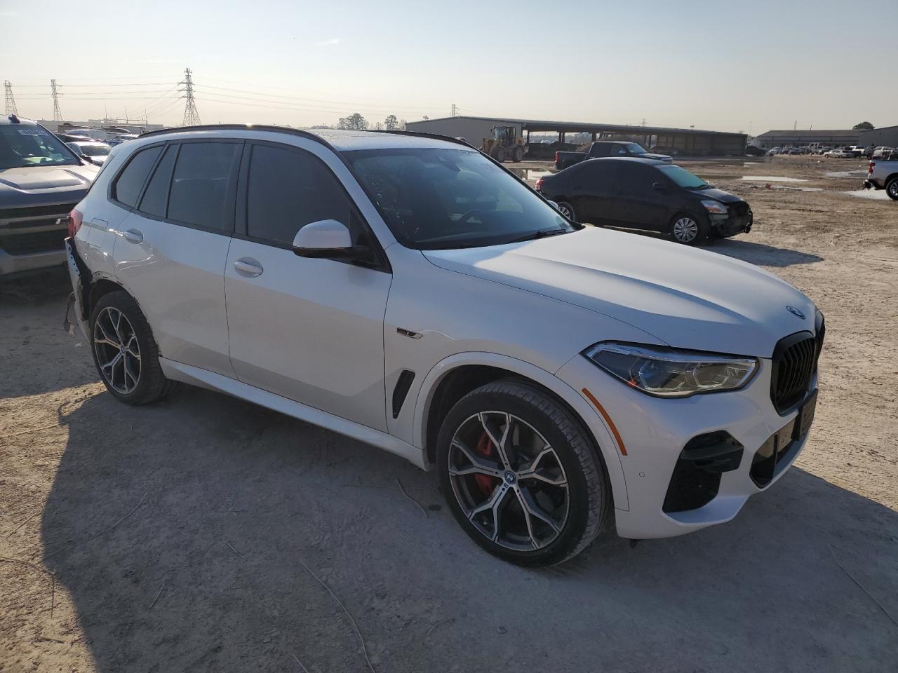 2022 BMW X5 XDRIVE4 - Image 4