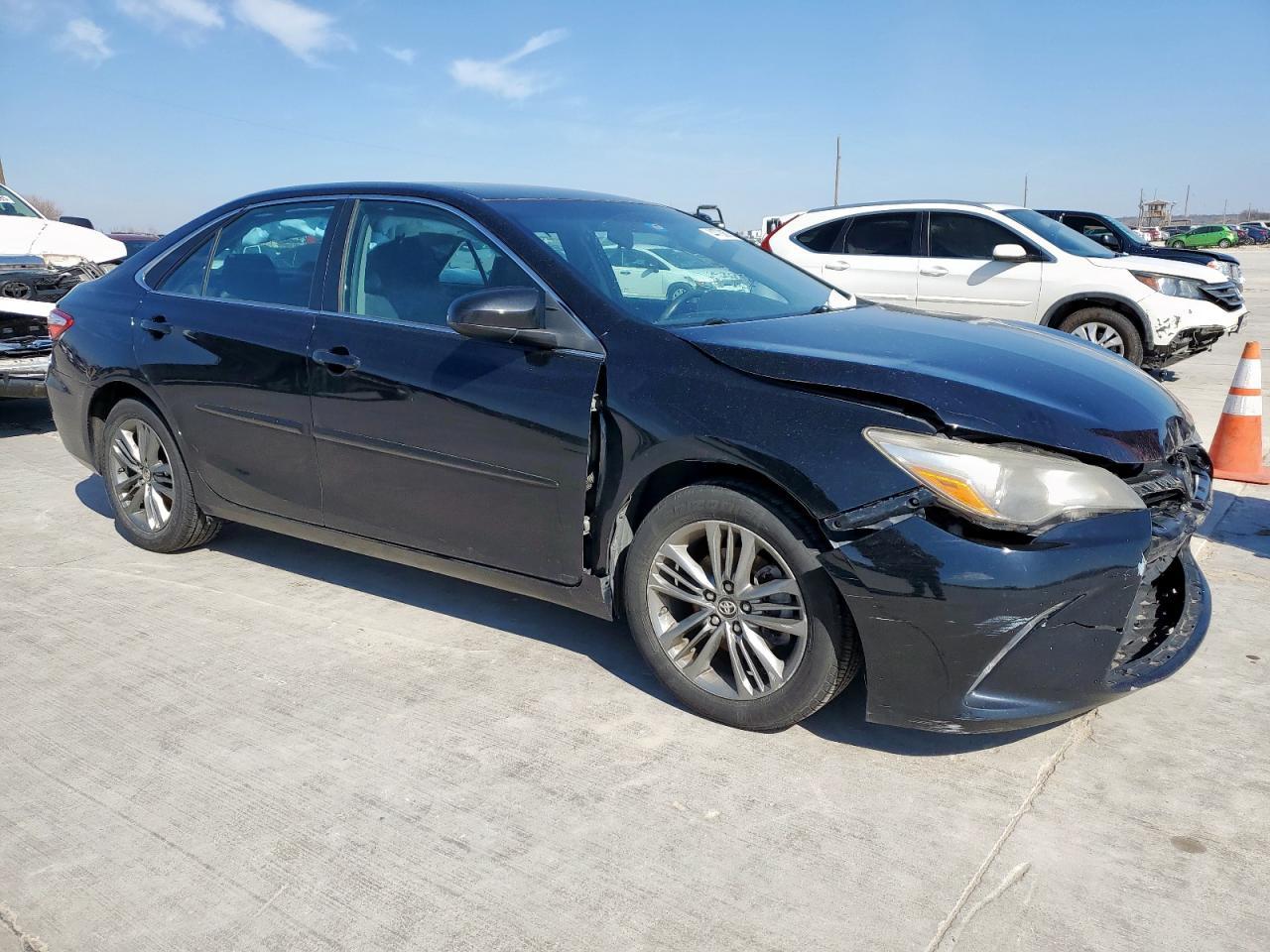 2016 TOYOTA CAMRY LE - Фото 4