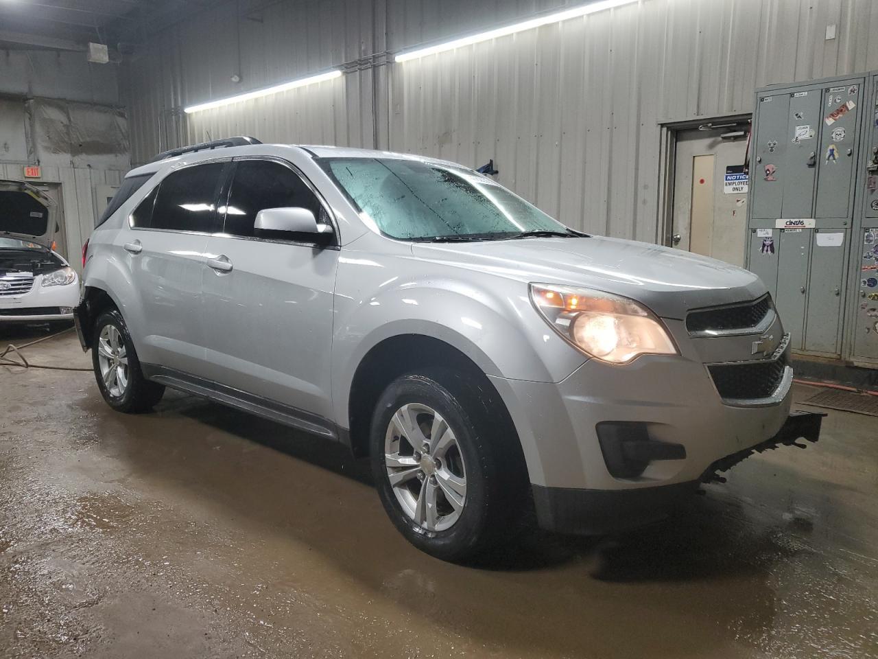 2011 CHEVROLET EQUINOX LT - Фото 4
