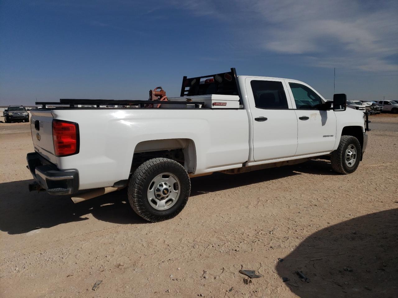 2018 CHEVROLET SILVERADO - Image 3