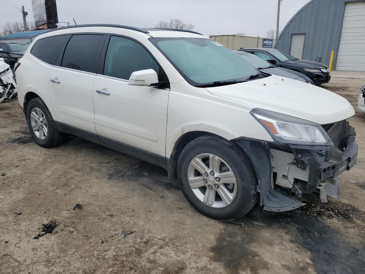 2014 CHEVROLET TRAVERSE L - Image 4