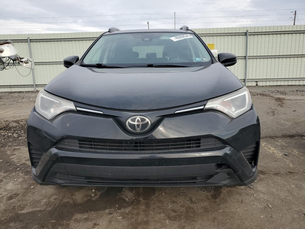 2017 TOYOTA RAV4 LE - Фото 5