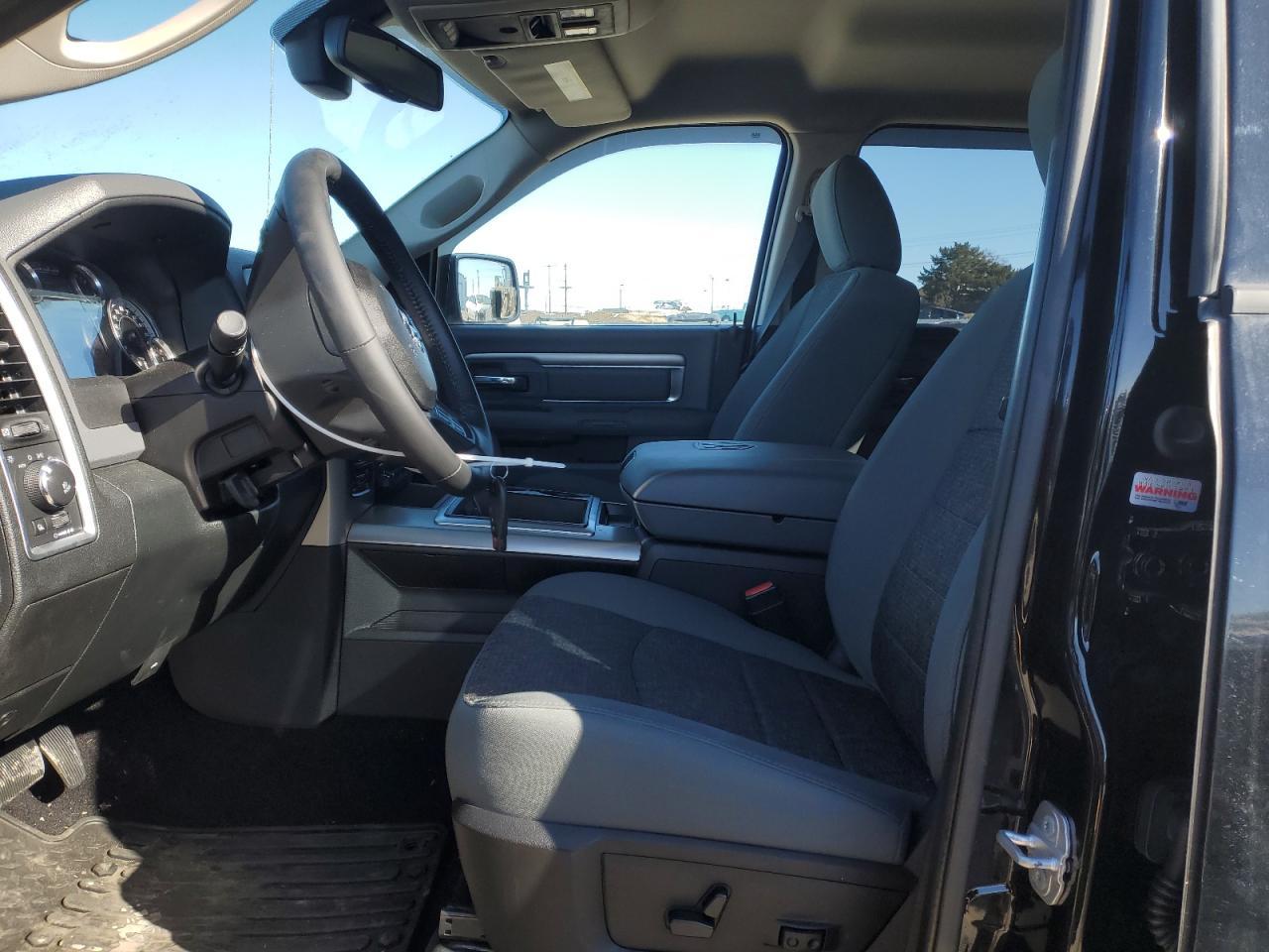2015 RAM 1500 SLT - Image 7