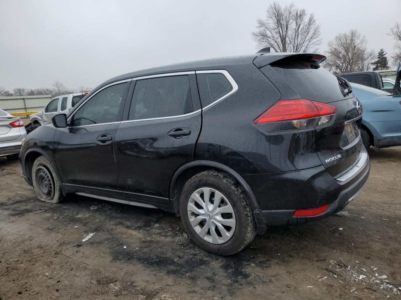 2017 NISSAN ROGUE S - Фото 2