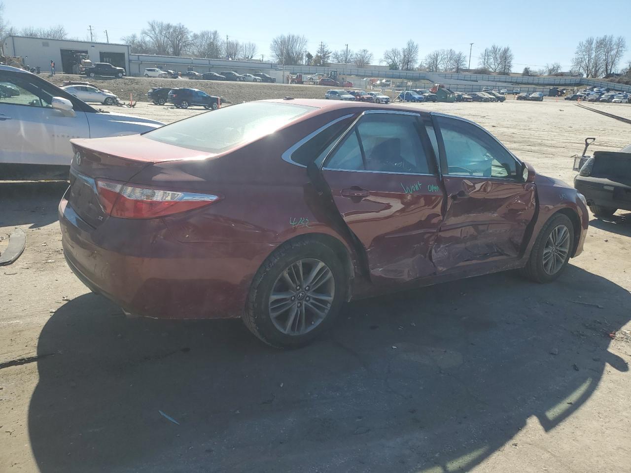 2017 TOYOTA CAMRY LE - Image 3