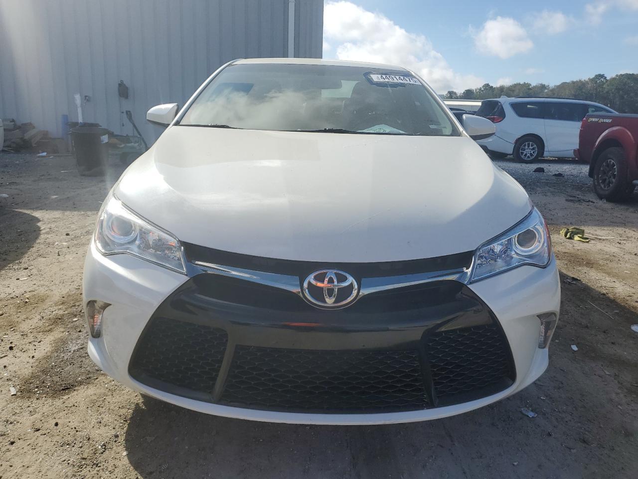 2015 TOYOTA CAMRY LE - Фото 5
