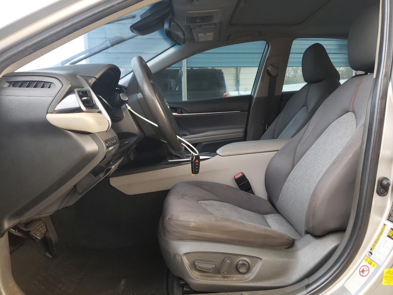 2018 TOYOTA CAMRY L - Фото 7