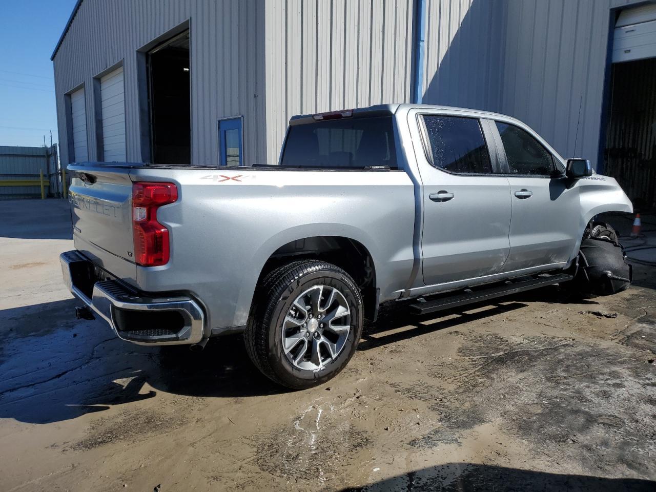 2024 CHEVROLET SILVERADO - Image 3