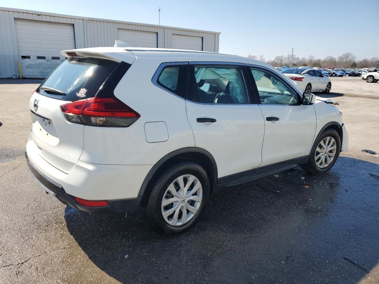 2017 NISSAN ROGUE S - Фото 3