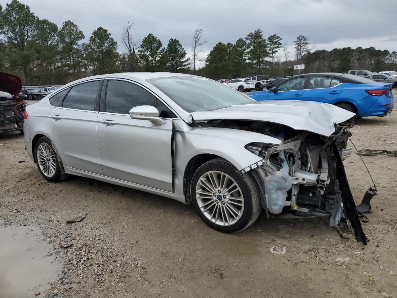2014 FORD FUSION SE - Image 4