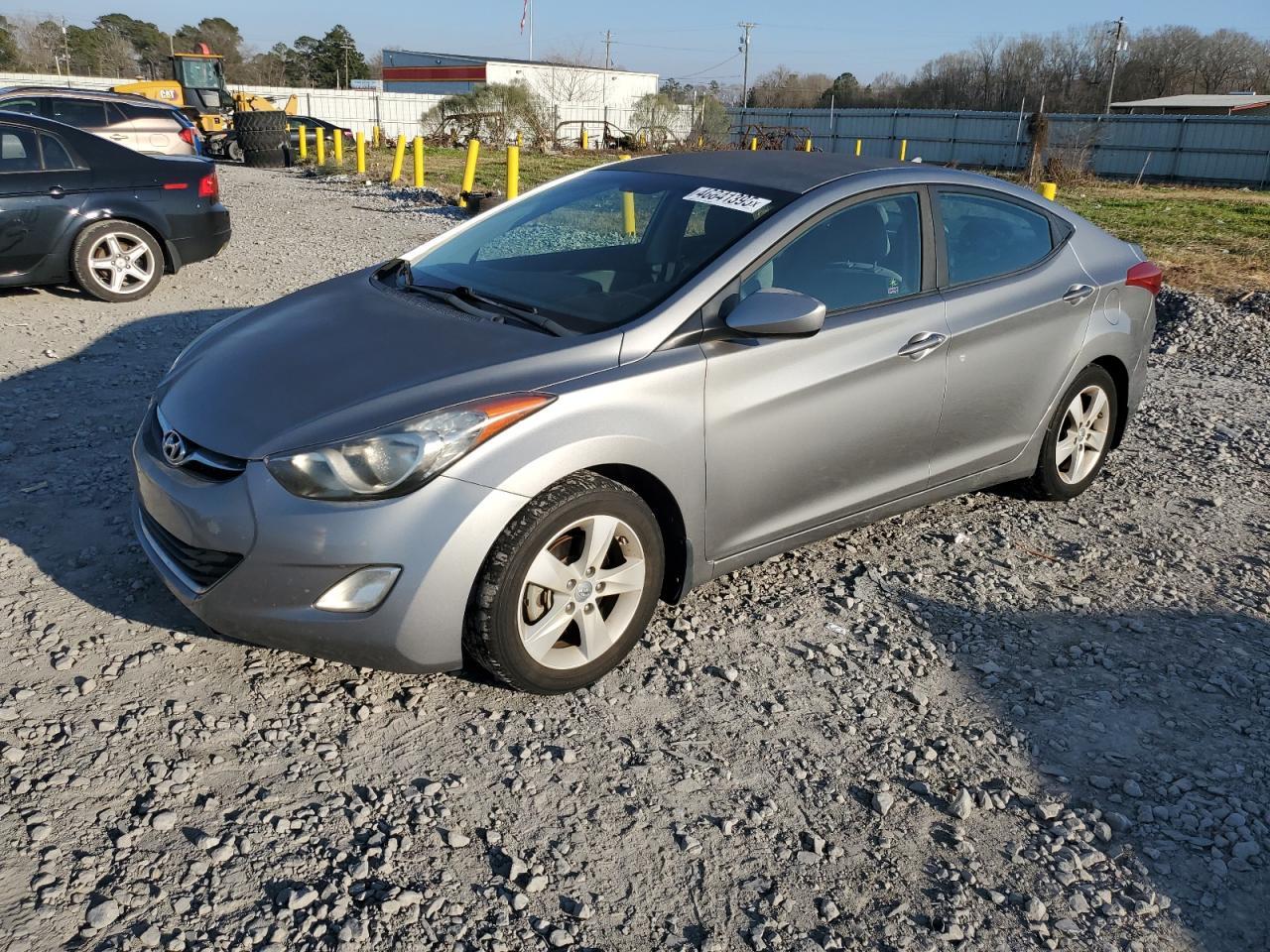 2013 HYUNDAI ELANTRA GL