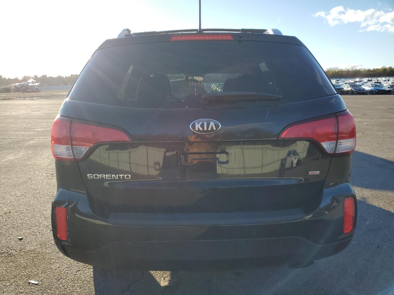 2014 KIA SORENTO LX - Фото 6