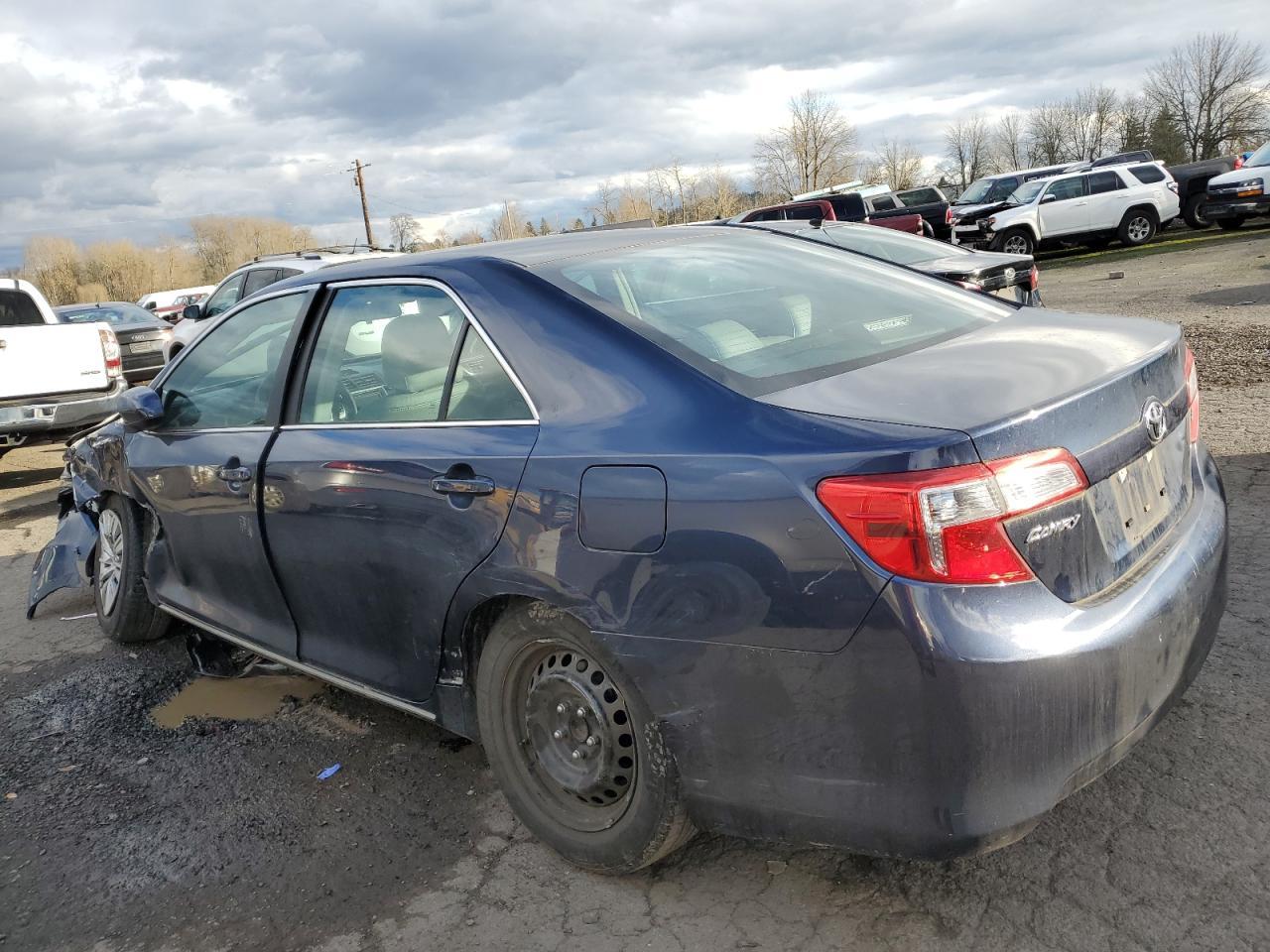 2014 TOYOTA CAMRY L - Image 2