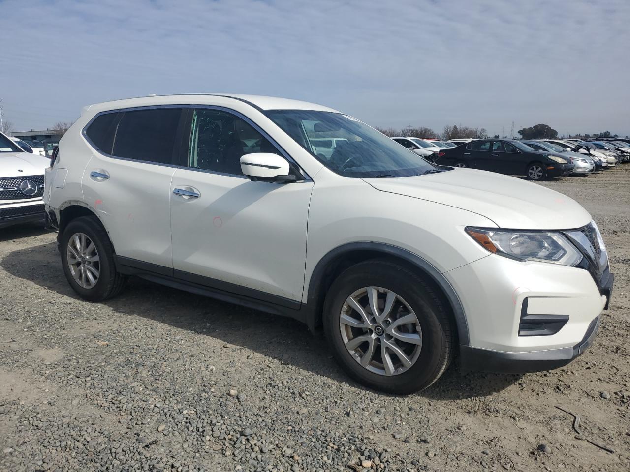 2018 NISSAN ROGUE S - Image 4