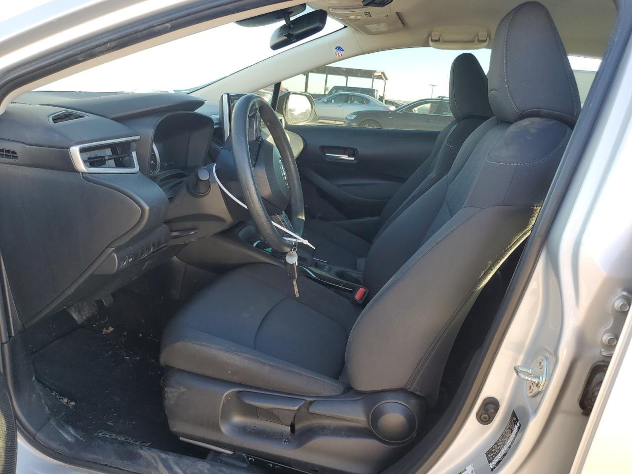 2021 TOYOTA COROLLA LE - Фото 7
