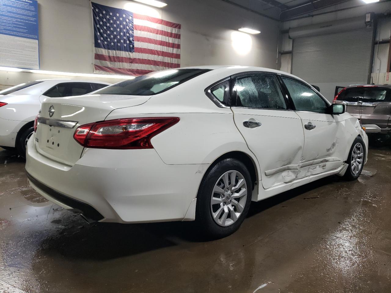 2017 NISSAN ALTIMA 2.5 - Фото 3