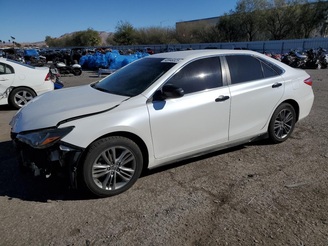 2016 TOYOTA CAMRY LE