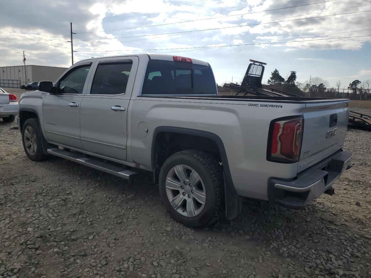 2016 GMC SIERRA K15 - Фото 2