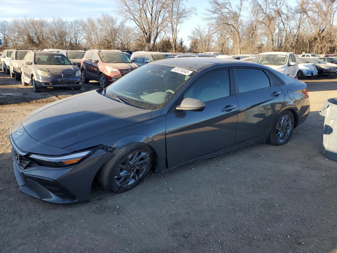 2024 HYUNDAI ELANTRA SE
