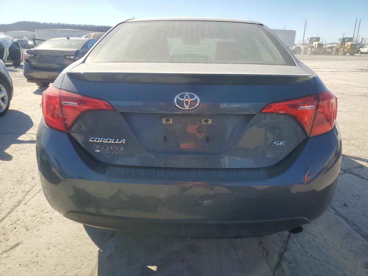 2018 TOYOTA COROLLA L - Image 6