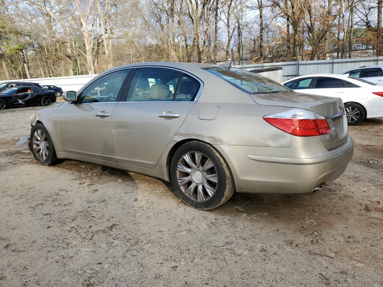 2011 HYUNDAI GENESIS 3. - Фото 2