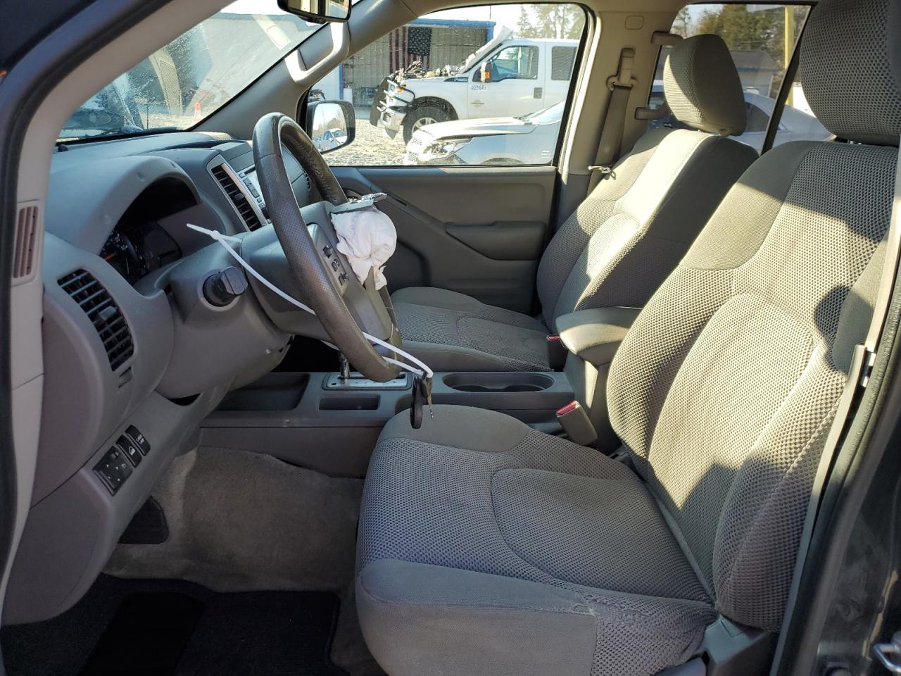 2017 NISSAN FRONTIER S - Фото 7