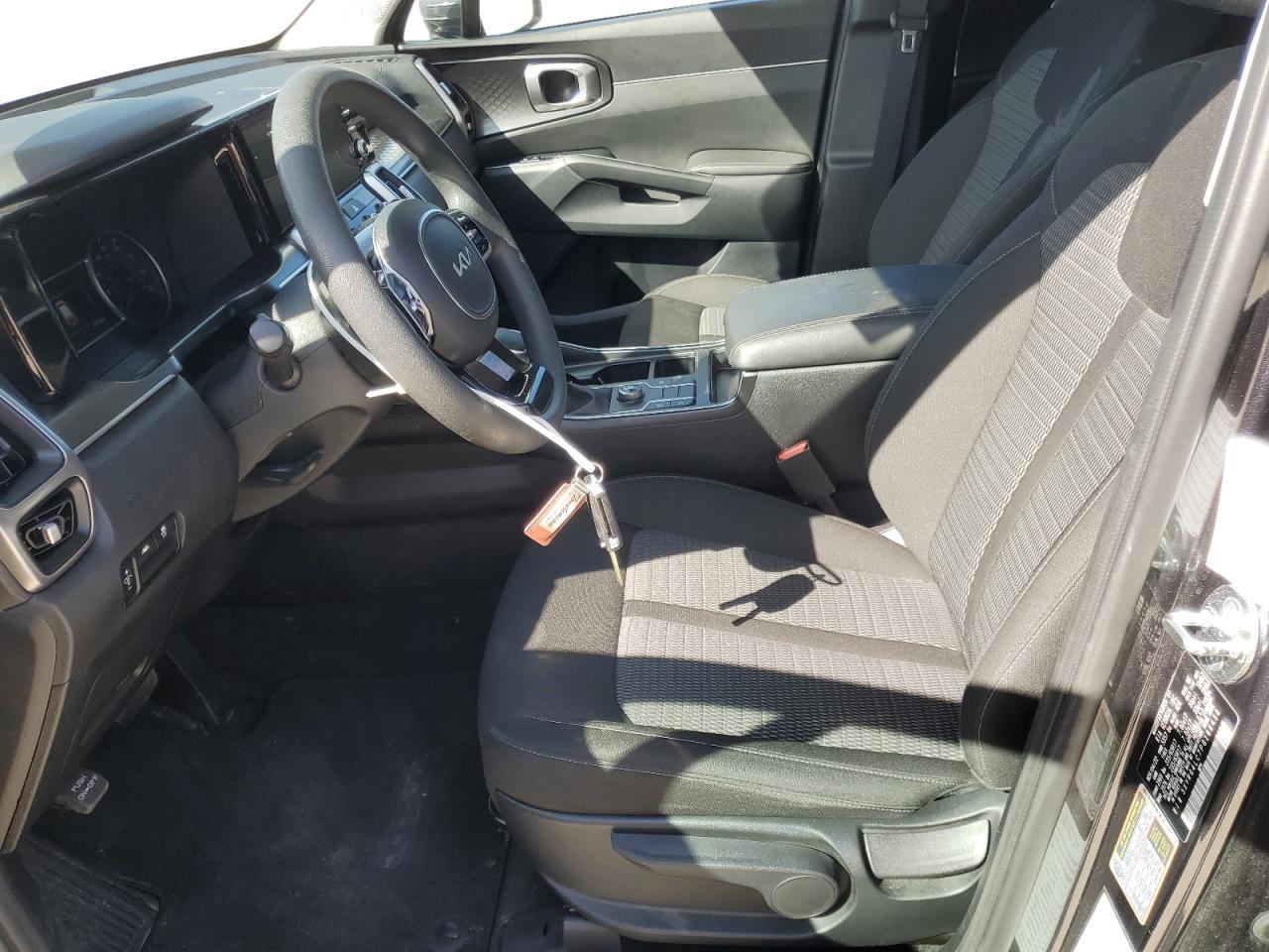 2023 KIA SORENTO LX - Image 7