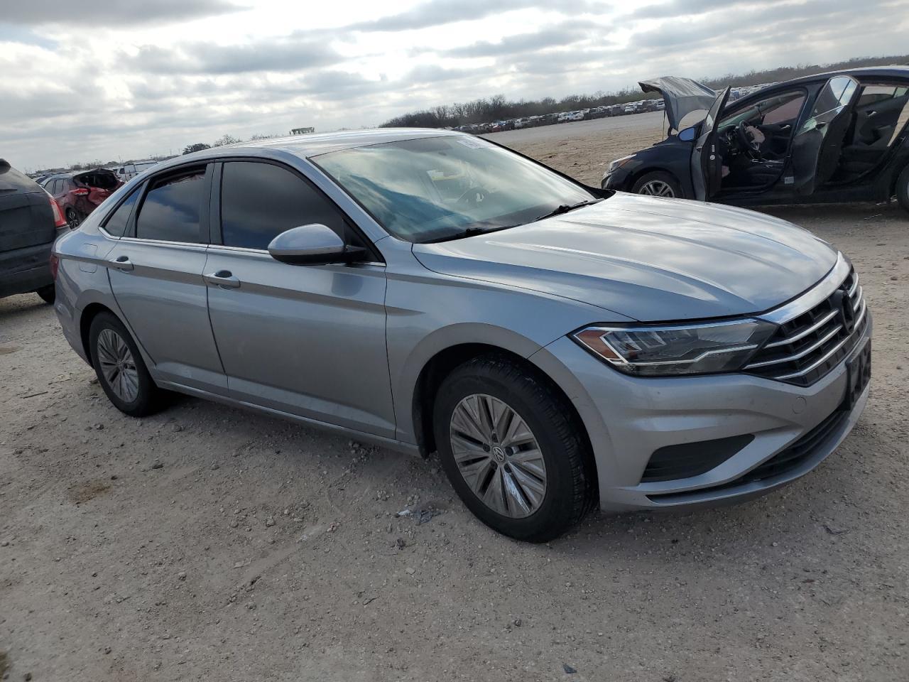 2019 VOLKSWAGEN JETTA S - Фото 4