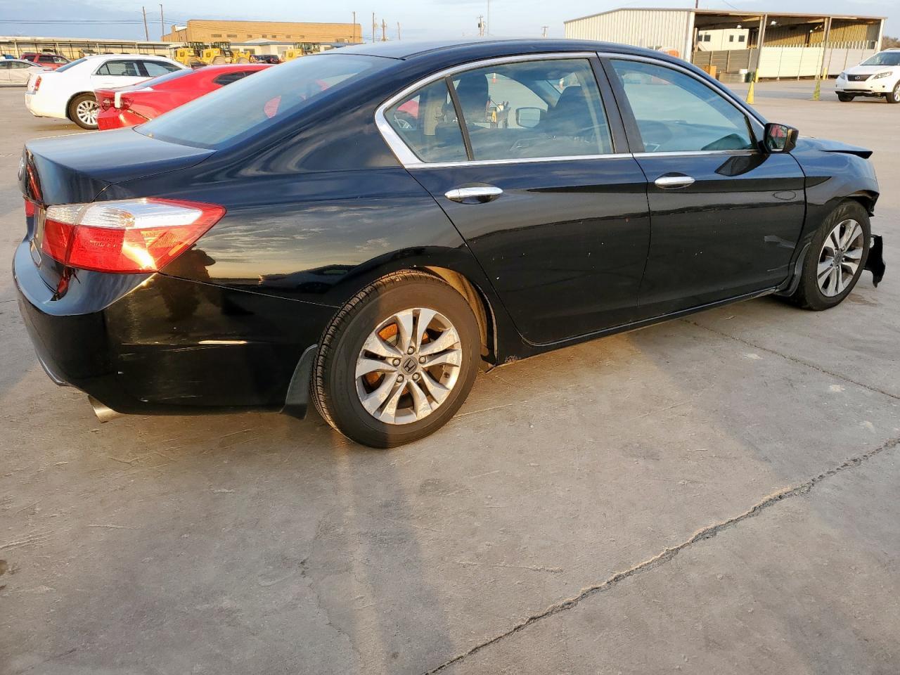 2014 HONDA ACCORD LX - Image 3