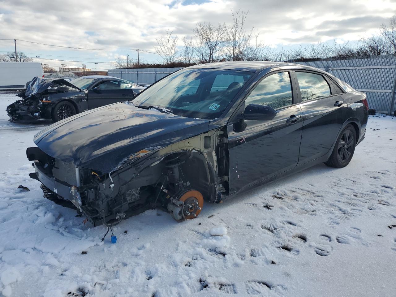 2023 HYUNDAI ELANTRA SE