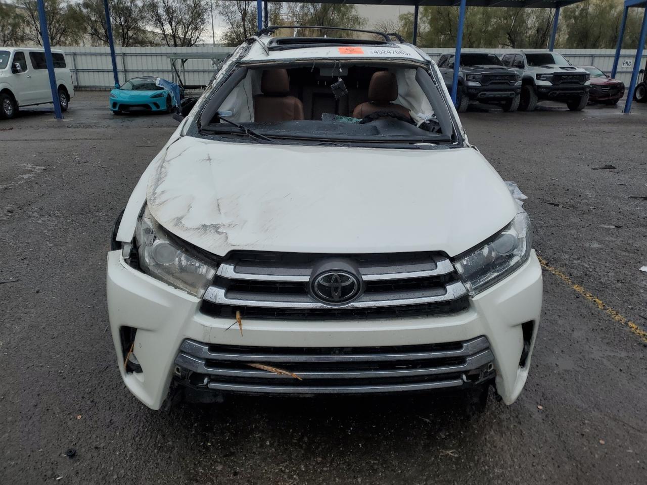 2019 TOYOTA HIGHLANDER - Image 5