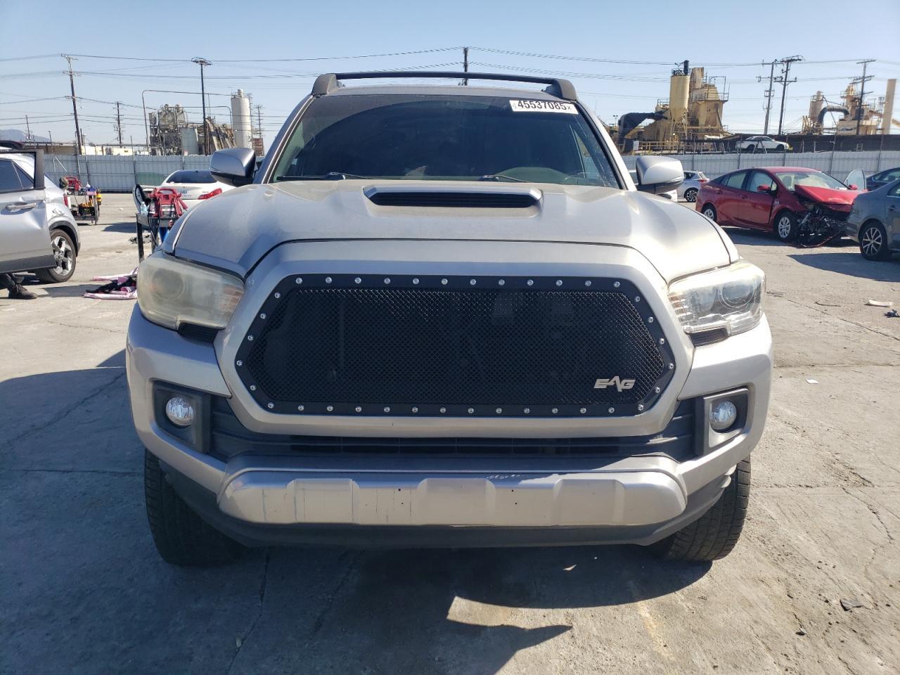 2017 TOYOTA TACOMA DOU - Фото 5