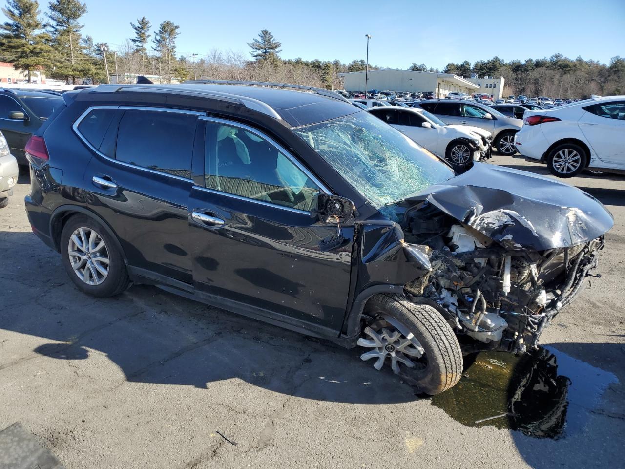 2017 NISSAN ROGUE SV - Image 4