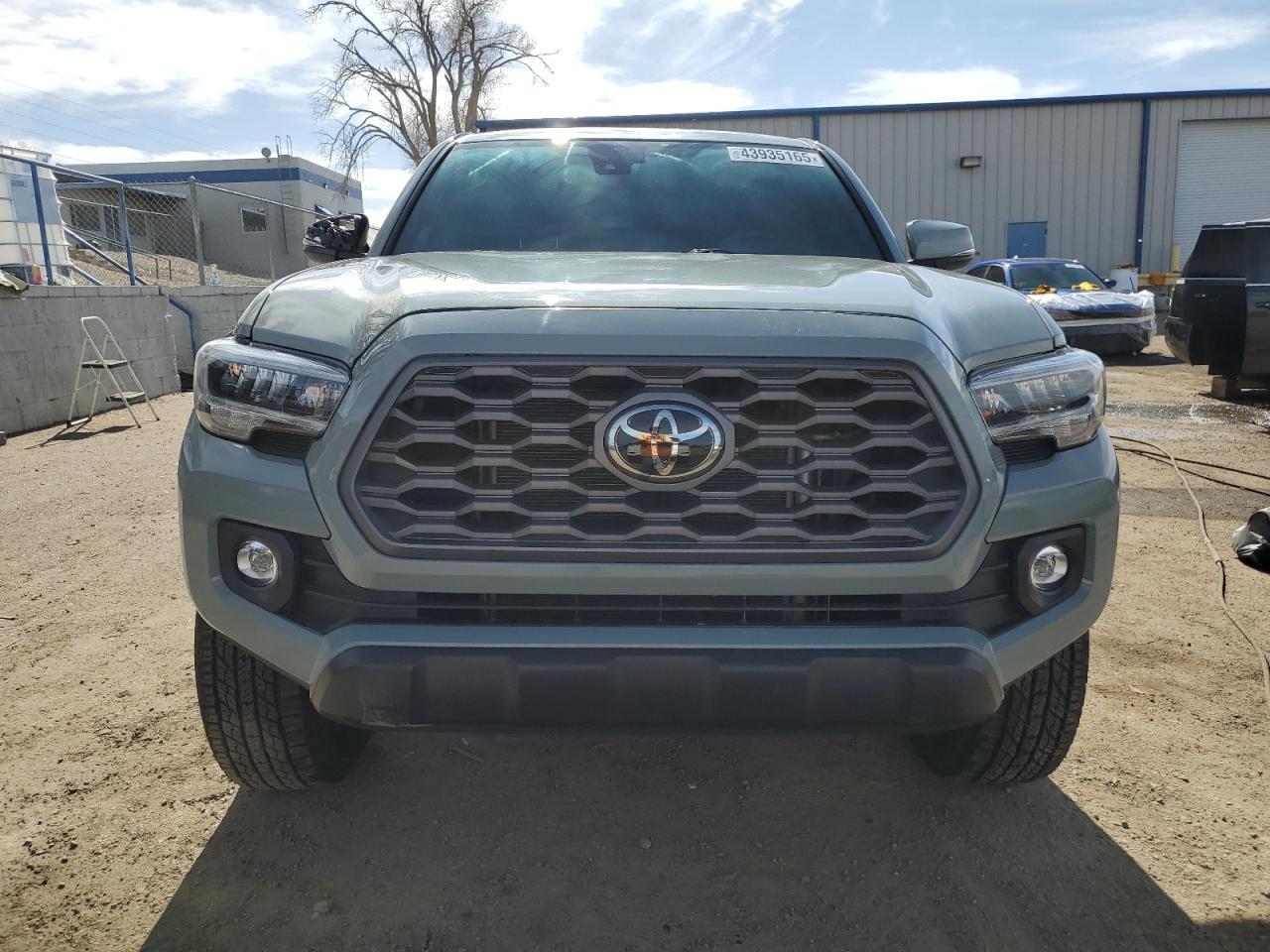 2023 TOYOTA TACOMA DOU - Фото 5