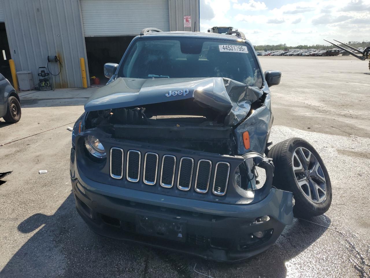 2018 JEEP RENEGADE L - Image 5