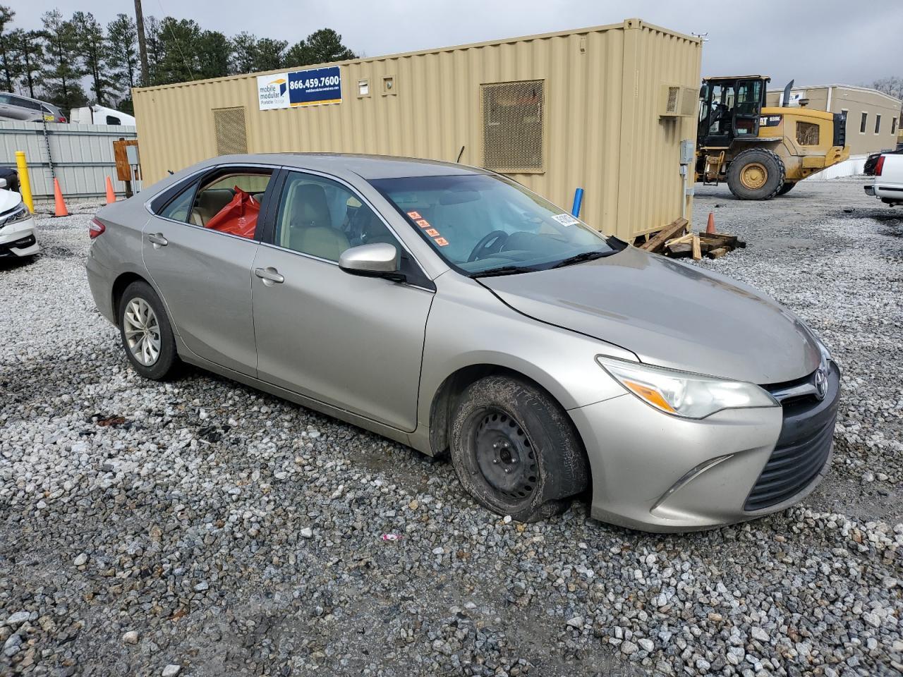 2016 TOYOTA CAMRY LE - Фото 4