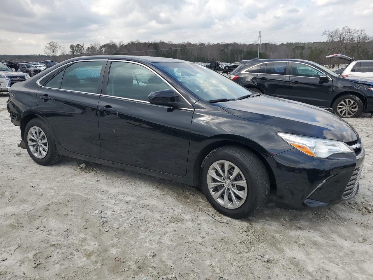 2016 TOYOTA CAMRY LE - Image 4