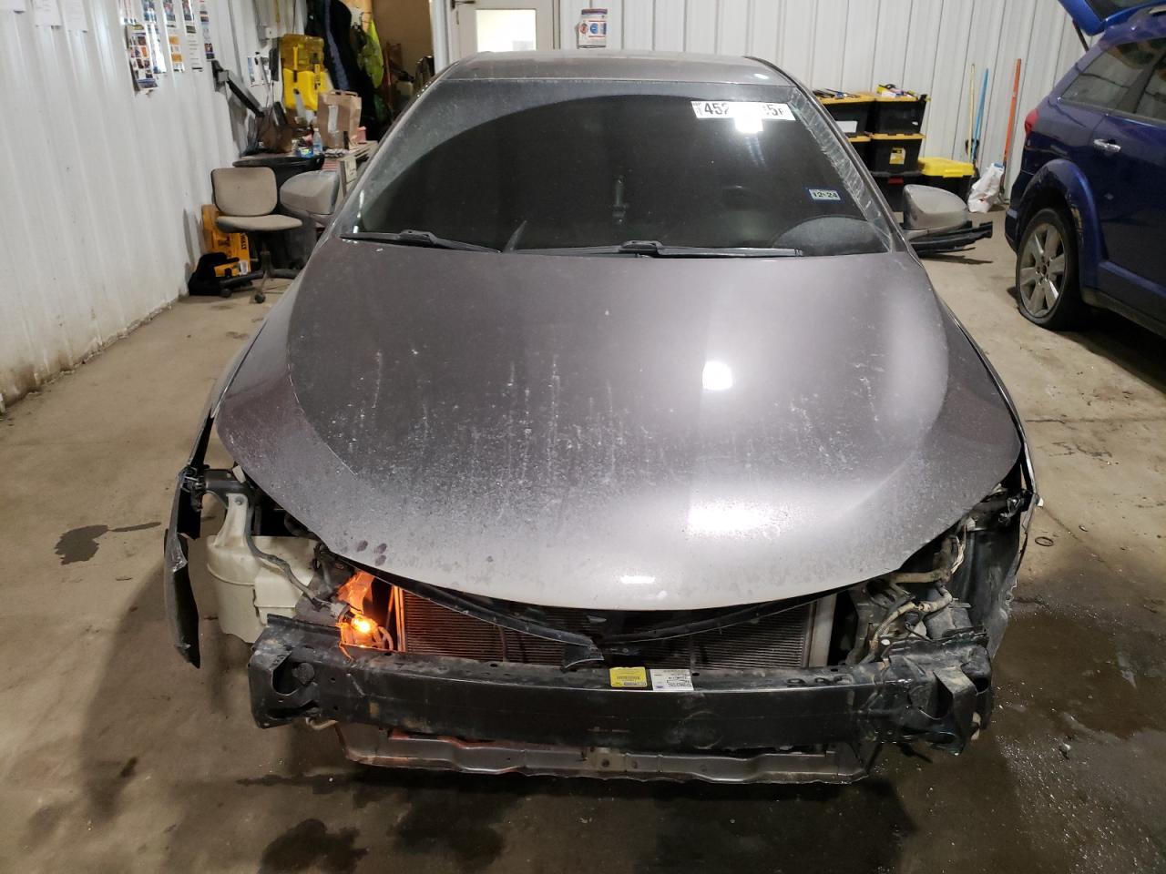 2016 TOYOTA CAMRY LE - Фото 5