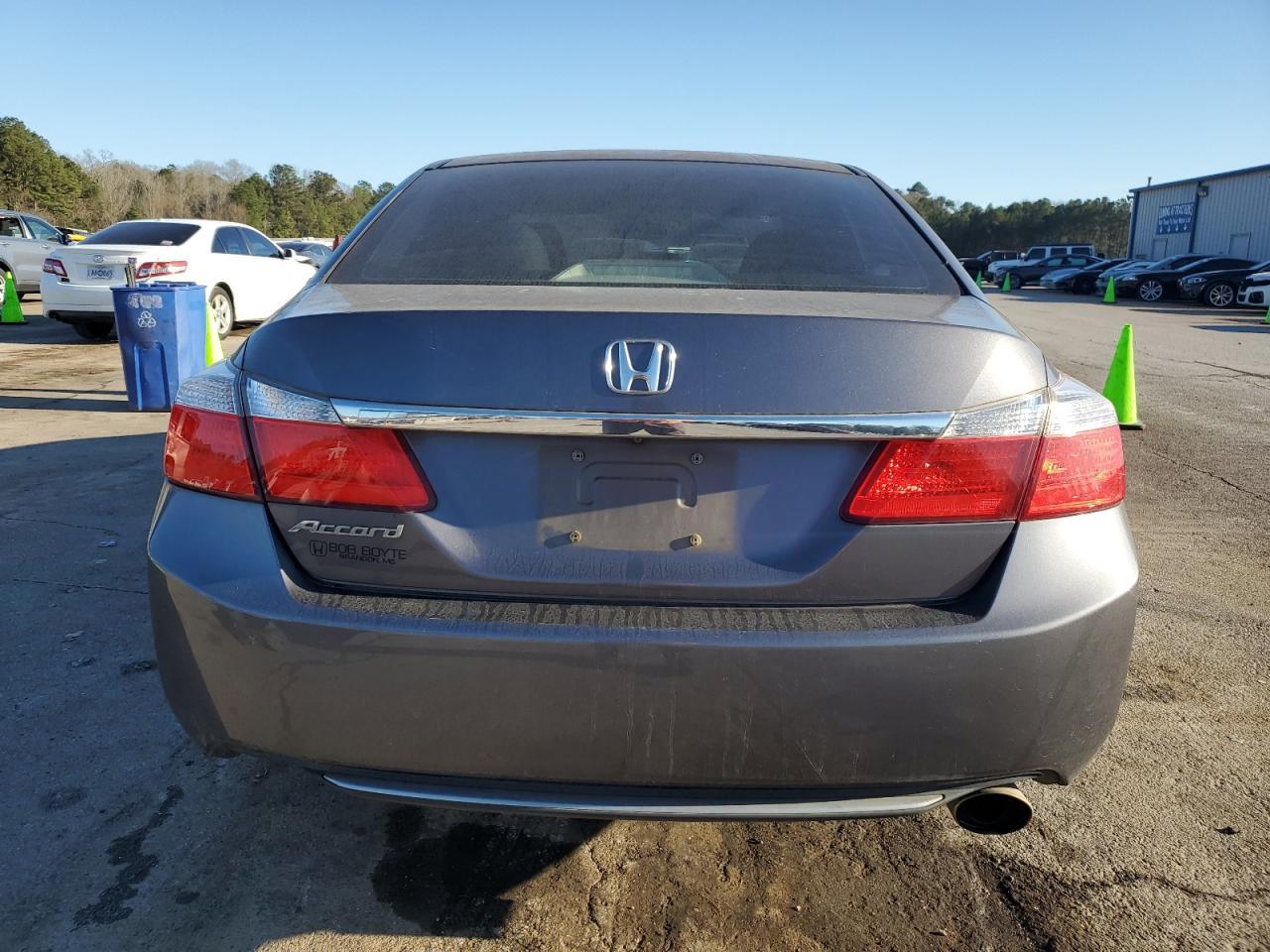2014 HONDA ACCORD LX - Image 6