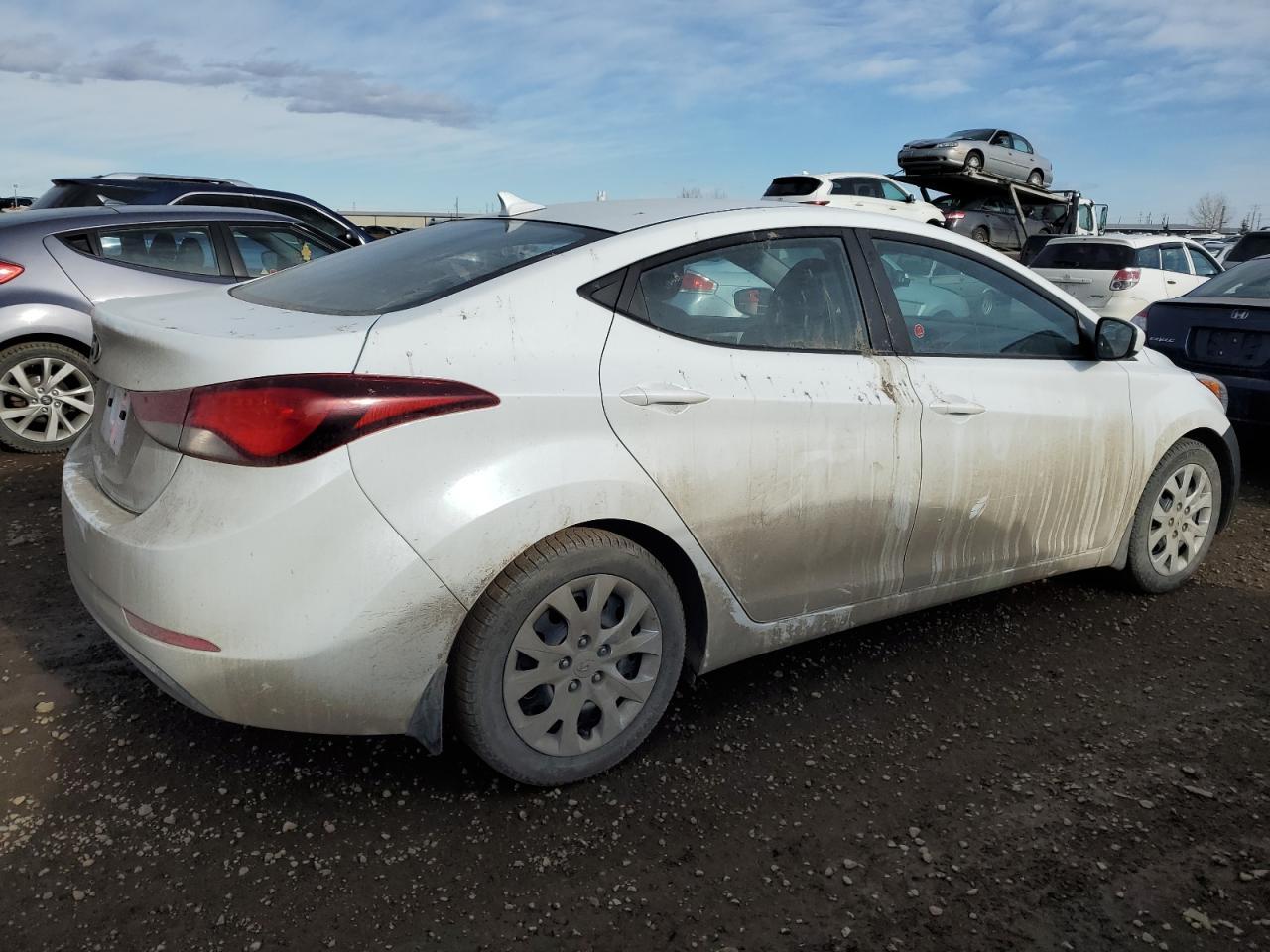 2015 HYUNDAI ELANTRA SE - Image 3