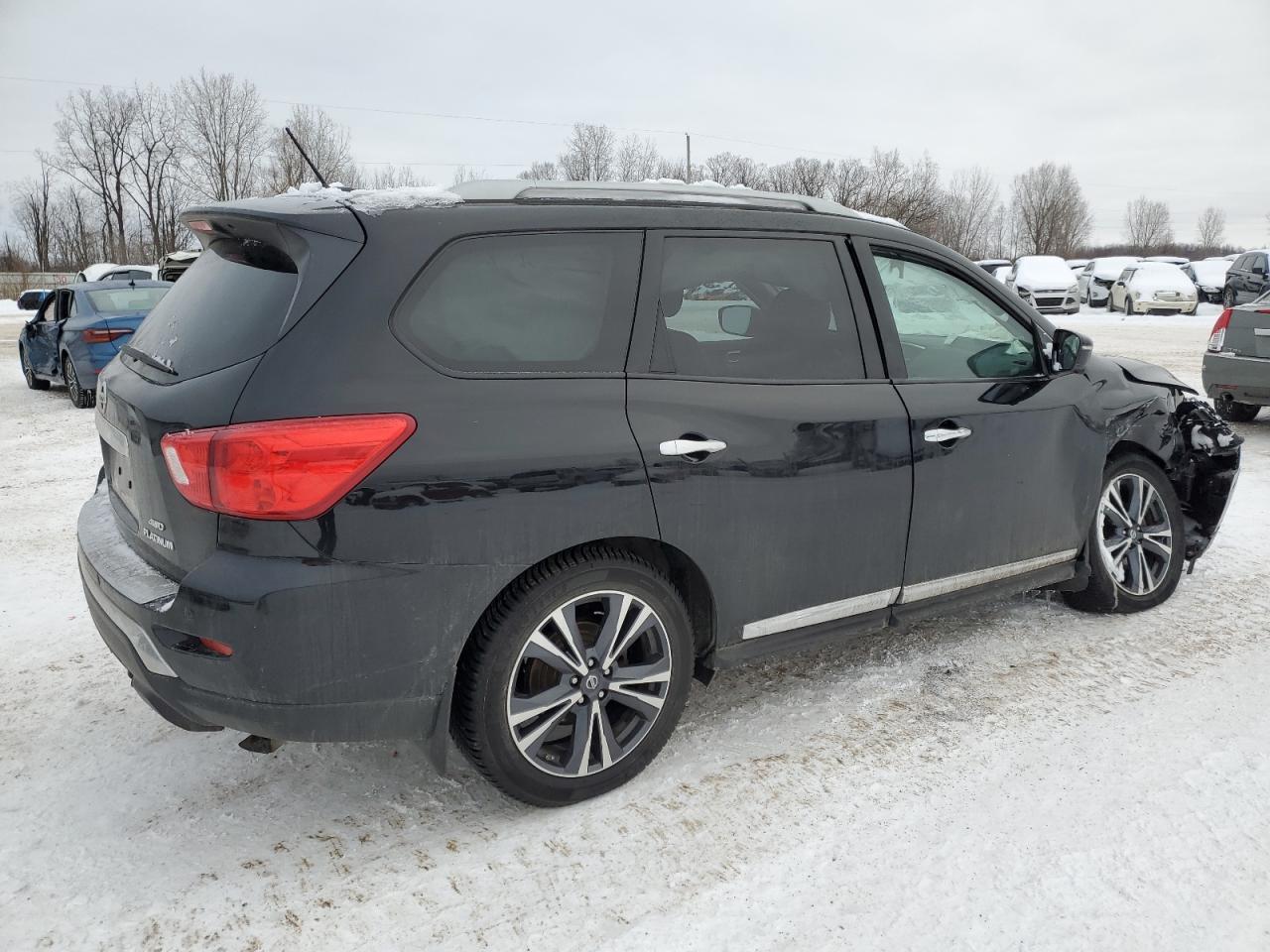 2018 NISSAN PATHFINDER - Фото 3